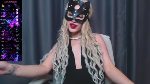 Cassie online show from January 2025 01:37:02 PM