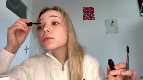 Olivia online show from February 2026 09:06:02 AM