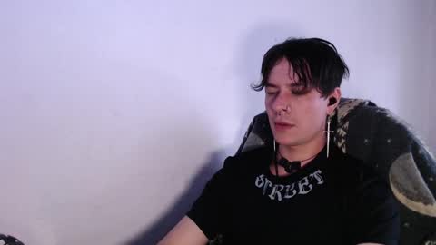 Juan online show from October 2025 09:01:01 PM