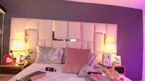 catalina online show from March 2025 04:07:02 PM