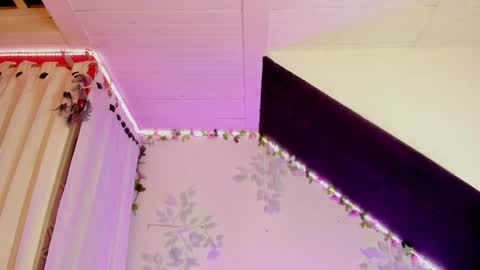 Snapshot of cata_greenn chatting on January 2025 12:06:01 AM Cata green model independient online show from January 2025 12:06:01 AM