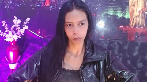 Snapshot of catalella_ar chatting on June 2026 03:19:02 AM Queen Catalella online show from June 2026 03:19:02 AM