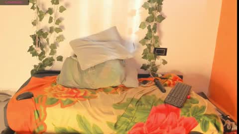 Snapshot of cataleya19__ chatting on September 2025 12:30:01 PM cataleya19__ online show from September 2025 12:30:01 PM