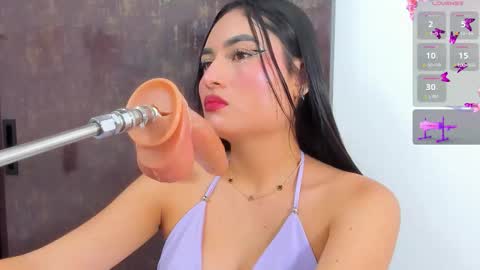 Catalina online show from September 2025 08:31:01 PM