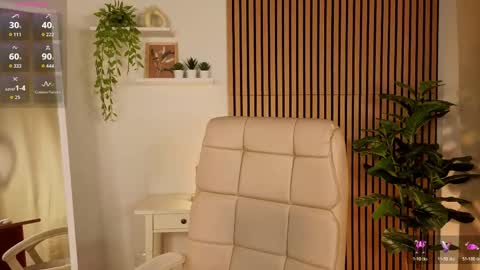 Anna  online show from March 2026 01:44:01 AM