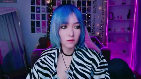 Snapshot of catharinejones chatting on July 2026 07:10:01 AM KettieHi My name is Katie I love drawing and I can play the guitar. And love dancing online show from July 2026 07:10:01 AM