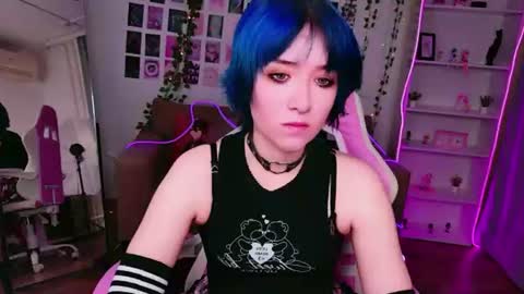 Snapshot of catharinejones chatting on August 2026 05:06:02 AM KettieHi My name is Katie I love drawing and I can play the guitar. And love dancing online show from August 2026 05:06:02 AM