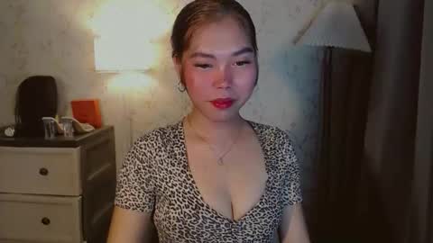 catherine_365 online show from November 2025 07:03:01 PM