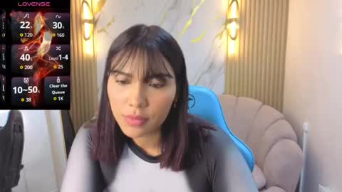 Snapshot of catherine_b_ chatting on October 2025 07:58:02 PM catherin online show from October 2025 07:58:02 PM