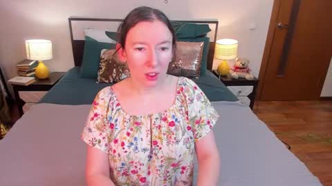 Catrin online show from February 2026 04:42:02 AM