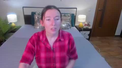 Catrin online show from June 2026 03:57:02 AM