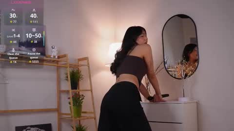 Lee online show from November 2025 03:16:02 PM