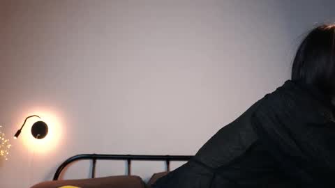 Lee online show from December 2025 07:53:02 PM