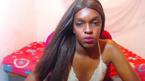 cathi_nahomi online show from November 2025 06:41:01 PM