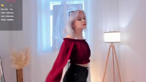 Mia online show from June 2026 11:02:01 AM