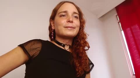 Snapshot of catnessa_ chatting on December 2024 09:54:01 PM Catalina Restrepo online show from December 2024 09:54:01 PM