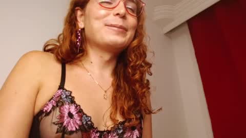 Snapshot of catnessa_ chatting on December 2024 12:57:02 AM Catalina Restrepo online show from December 2024 12:57:02 AM
