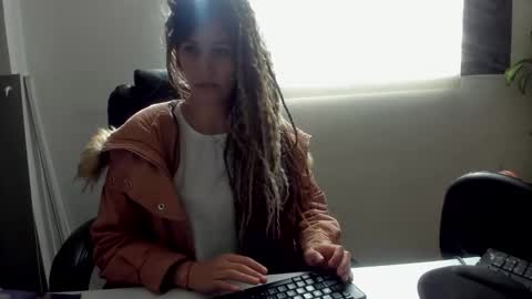 CATT EVANS online show from October 2025 08:52:02 PM