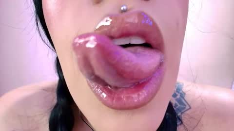 Cattleya online show from April 2026 05:58:02 AM