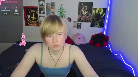 cattie_w_ online show from January 2026 01:21:02 AM