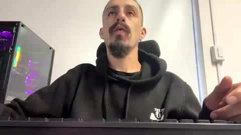 cayu_frensh94 online show from December 2024 10:24:01 PM