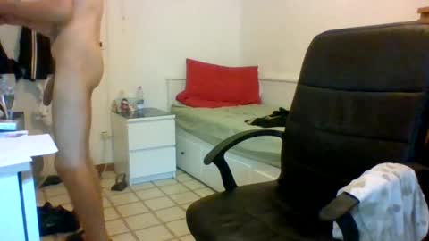 Snapshot of cazzone98italiano chatting on August 2026 06:40:02 PM cazzone98italiano online show from August 2026 06:40:02 PM