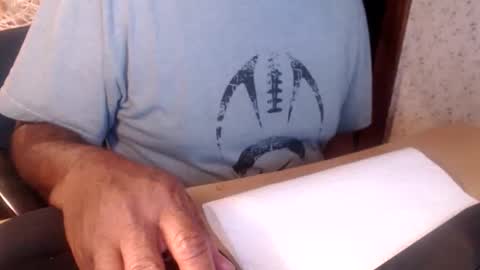 Snapshot of cazzsper2005 chatting on October 2025 05:31:02 AM cazzsper2005 online show from October 2025 05:31:02 AM