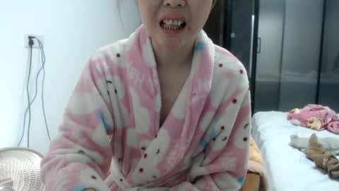 Snapshot of cbz112233 chatting on January 2025 03:53:02 PM ANNYANNY online show from January 2025 03:53:02 PM