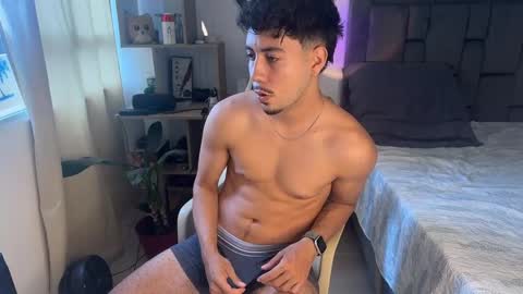Carlos online show from October 2025 09:04:02 PM