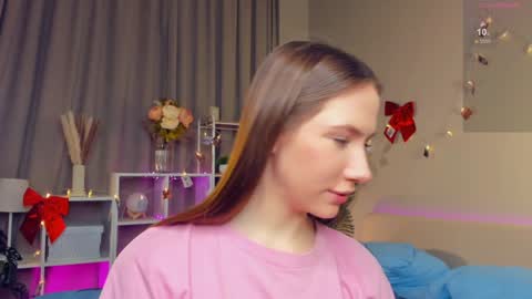 Josie Manesi online show from February 2025 07:14:02 PM