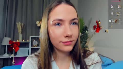 Josie Manesi online show from February 2025 07:31:02 PM