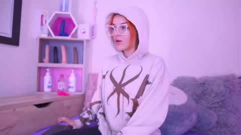 Celeste  online show from November 2025 02:18:02 PM