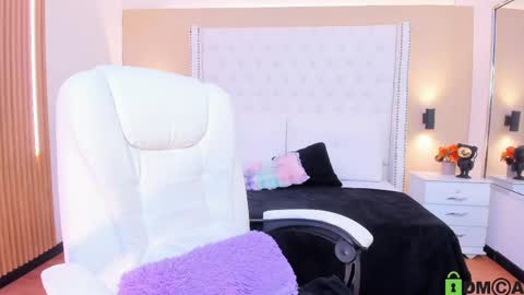 Celeste Wayne online show from November 2025 11:59:01 PM