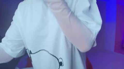 celesteeeuph online show from September 2025 07:35:01 PM