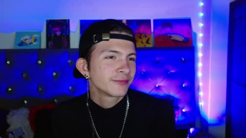 I am Valentinn online show from March 2025 01:42:02 AM