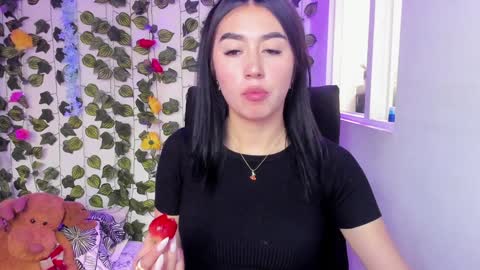 Snapshot of celestinepurple chatting on December 2024 05:22:02 PM Celestineeeeee online show from December 2024 05:22:02 PM