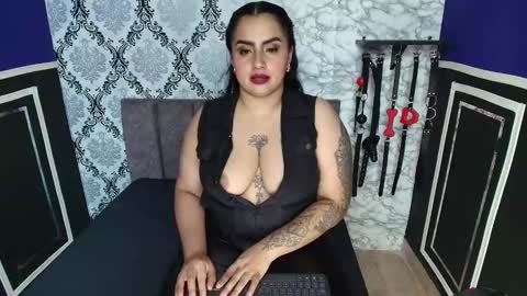       online show from February 2025 11:02:02 PM