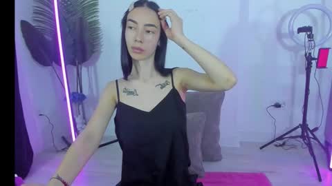 Snapshot of celine_roxelle chatting on November 2025 05:39:02 AM Celine Roxelle online show from November 2025 05:39:02 AM