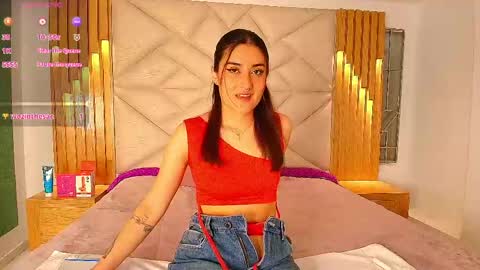 Snapshot of celine_visconti chatting on May 2026 08:58:02 PM online show from May 2026 08:58:02 PM