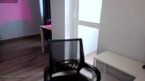 Bruce online show from November 2025 07:19:02 AM