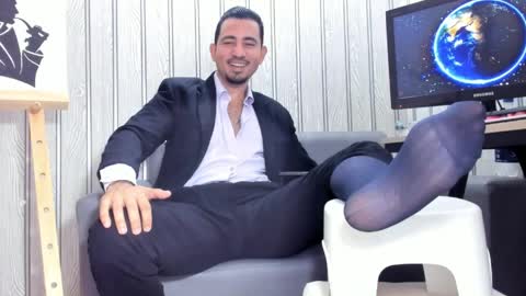 Snapshot of cesar_dant chatting on March 2026 05:01:02 PM Cesar online show from March 2026 05:01:02 PM
