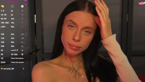 Casey online show from November 2025 09:28:01 PM