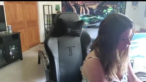 Marie online show from April 2026 02:34:01 PM