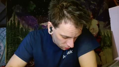 Snapshot of cguffey2284 chatting on January 2025 04:43:01 AM cguffey2284 online show from January 2025 04:43:01 AM