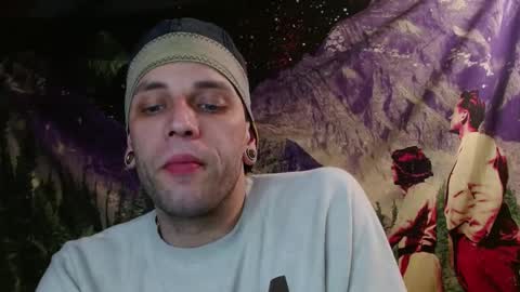 Snapshot of cguffey2284 chatting on January 2025 11:43:01 PM cguffey2284 online show from January 2025 11:43:01 PM