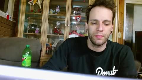 Snapshot of cguffey2284 chatting on February 2025 01:45:01 AM cguffey2284 online show from February 2025 01:45:01 AM