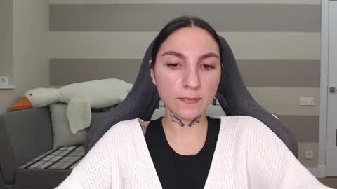 Kate online show from February 2025 09:03:01 AM