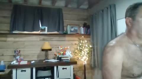 Snapshot of chadmichaell chatting on May 2026 12:32:01 PM chadmichaell online show from May 2026 12:32:01 PM