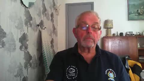 Snapshot of champers37 chatting on April 2026 09:29:02 AM Champers online show from April 2026 09:29:02 AM