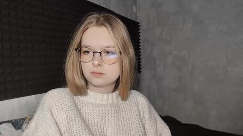 Lia online show from February 2026 07:39:02 AM